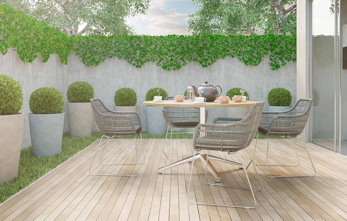 Innenhof mit Terrassendielen - verschiedene Ausführungen durch uns möglich Innenhof mit Terrassendielen